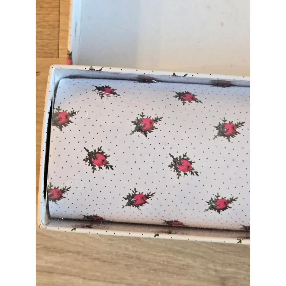 Victorian Trading Co Rose Scented Drawer Liners 6 Sheets Floral Dot 16.5x23